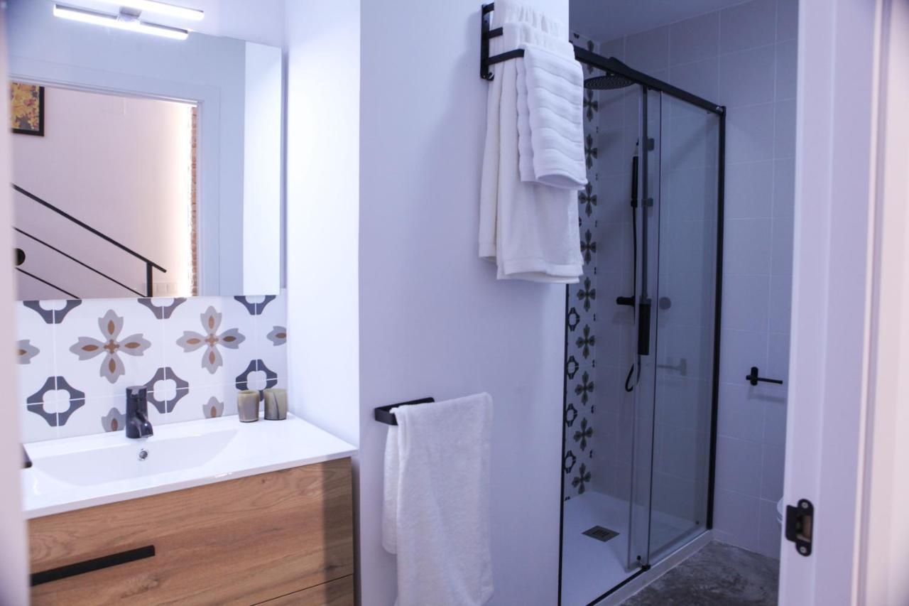 Apartamentos Bocairenthomes, En Pleno Centro De Bocairent, Con Pequena Piscina Y Parking Privado Ngoại thất bức ảnh