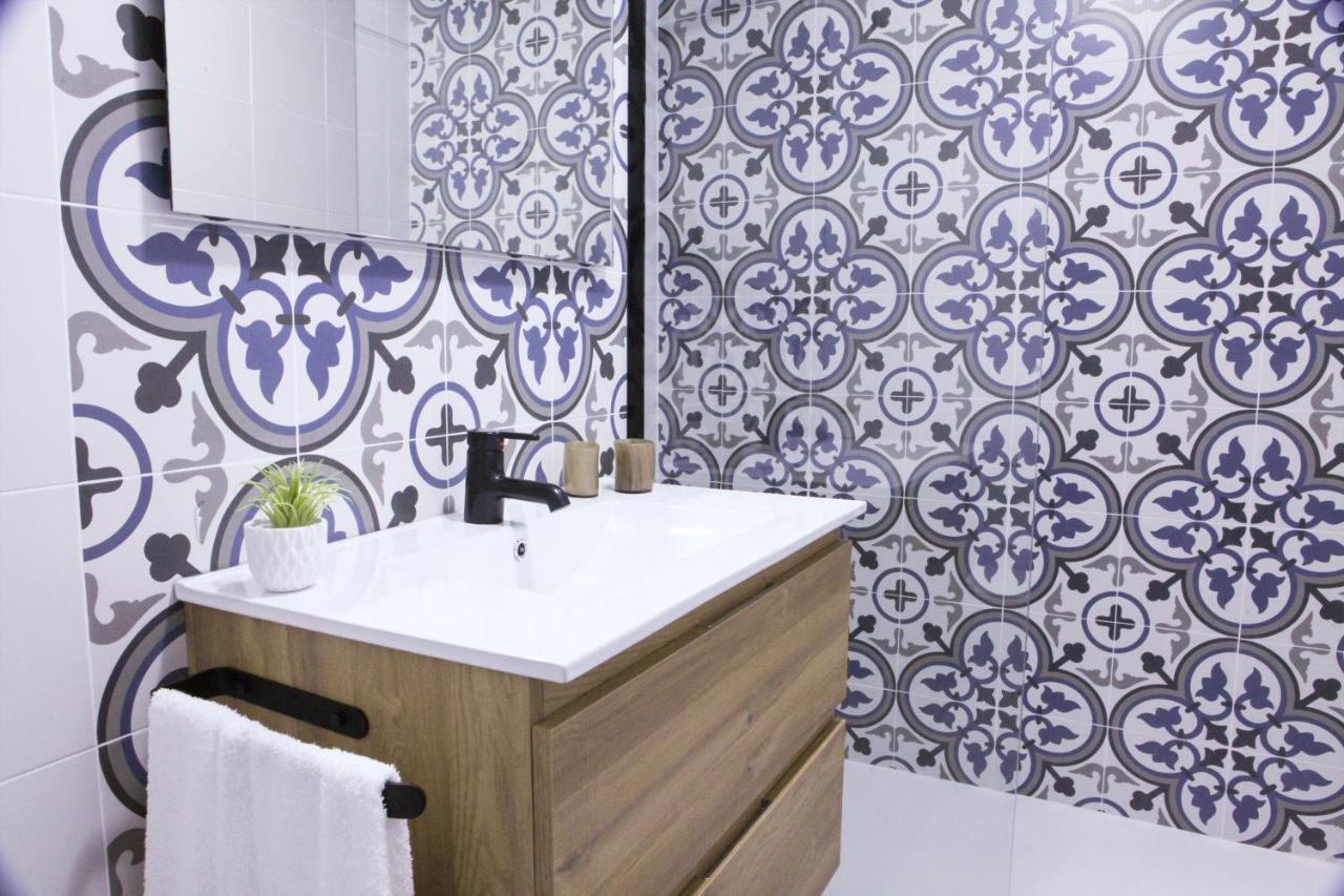 Apartamentos Bocairenthomes, En Pleno Centro De Bocairent, Con Pequena Piscina Y Parking Privado Ngoại thất bức ảnh