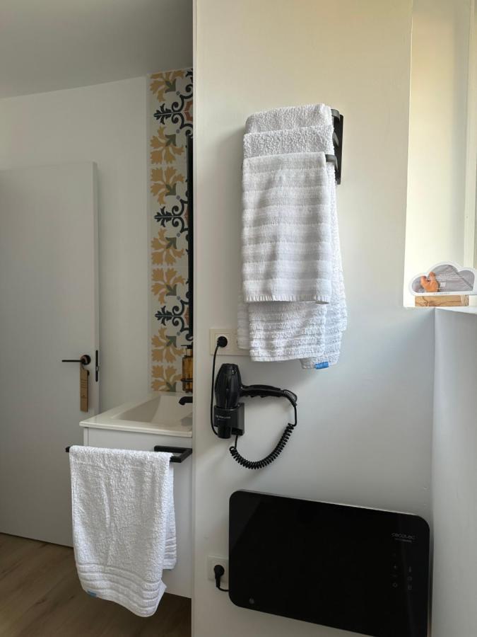 Apartamentos Bocairenthomes, En Pleno Centro De Bocairent, Con Pequena Piscina Y Parking Privado Ngoại thất bức ảnh