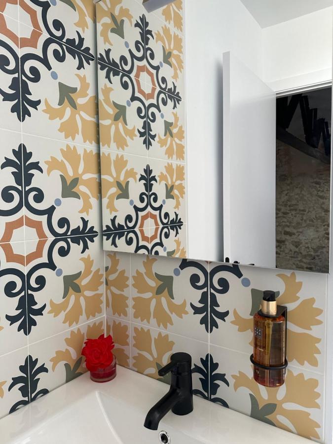 Apartamentos Bocairenthomes, En Pleno Centro De Bocairent, Con Pequena Piscina Y Parking Privado Ngoại thất bức ảnh