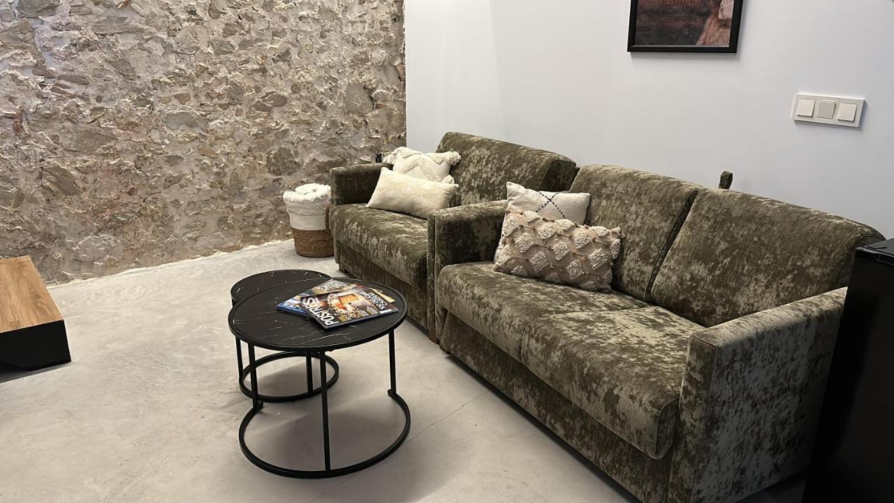 Apartamentos Bocairenthomes, En Pleno Centro De Bocairent, Con Pequena Piscina Y Parking Privado Ngoại thất bức ảnh