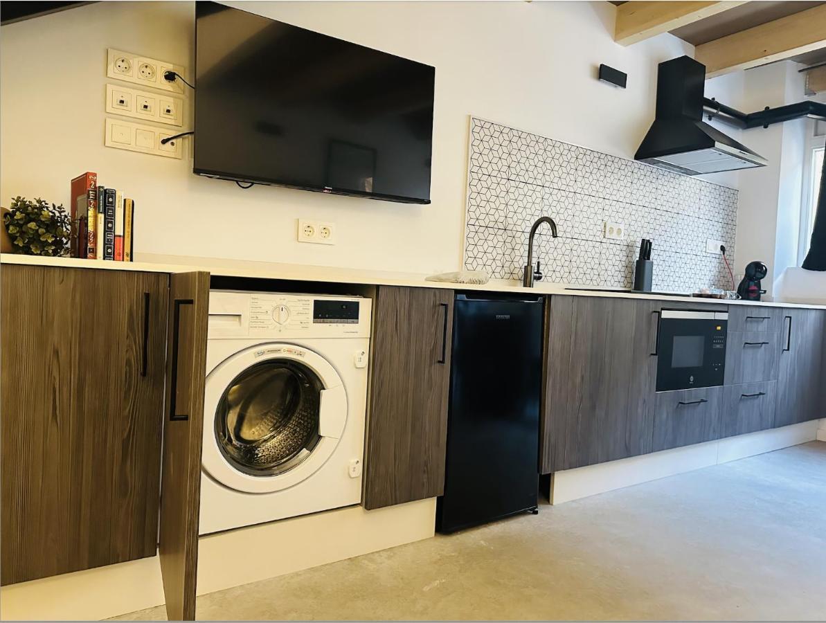 Apartamentos Bocairenthomes, En Pleno Centro De Bocairent, Con Pequena Piscina Y Parking Privado Ngoại thất bức ảnh